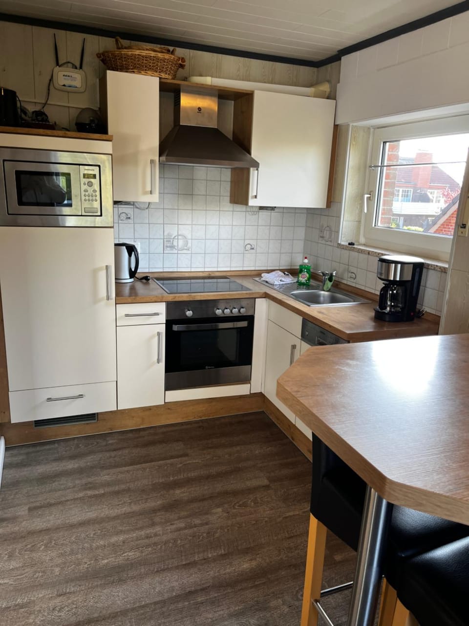 Kitchen or kitchenette, Dining area, dishwasher, minibar, pet friendly, stove