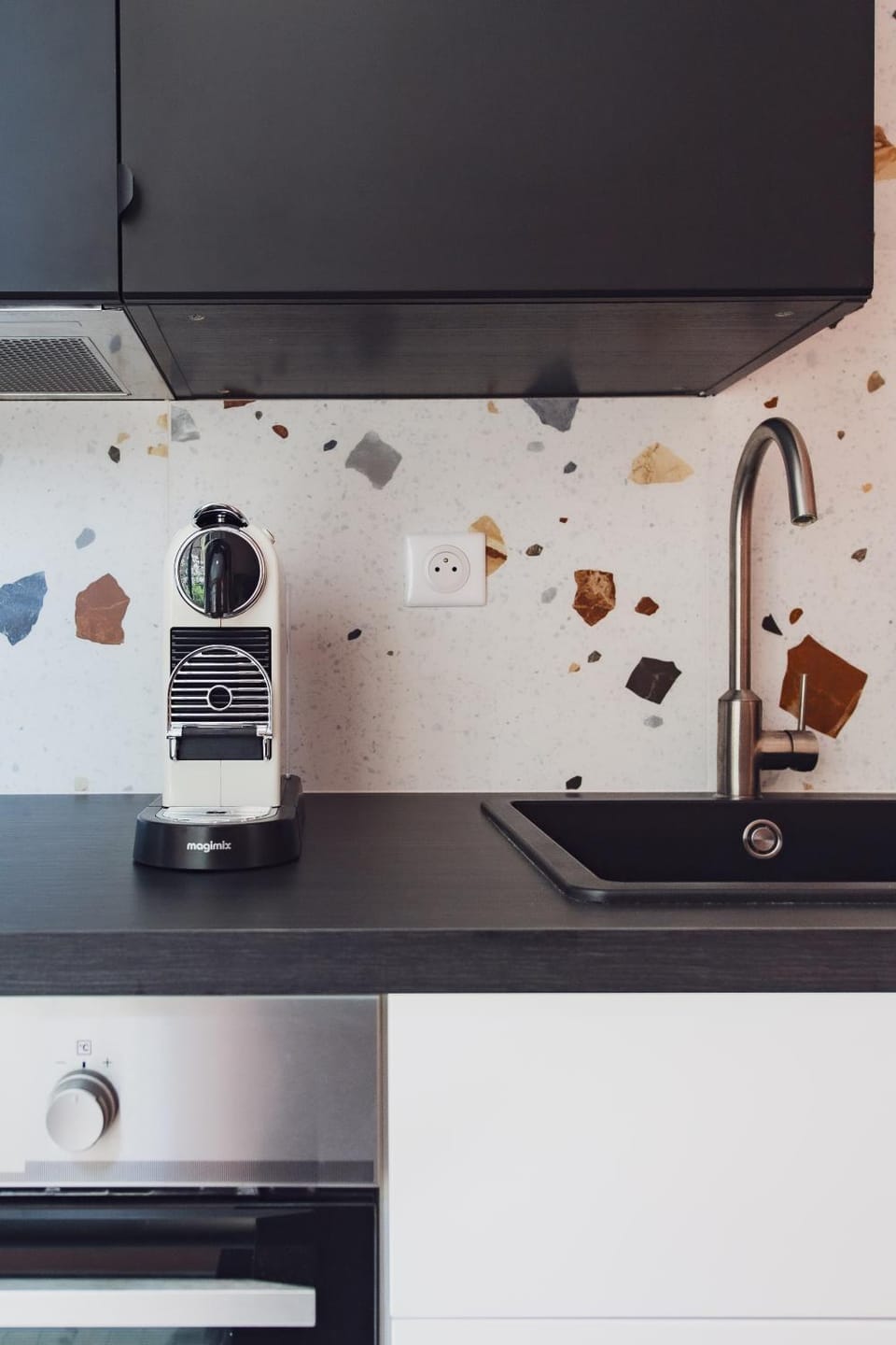 stove, stove, kitchen, kitchen