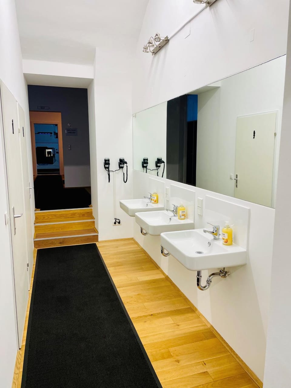 Space Home Apartment - Downtown Capsule hotel in Vienna