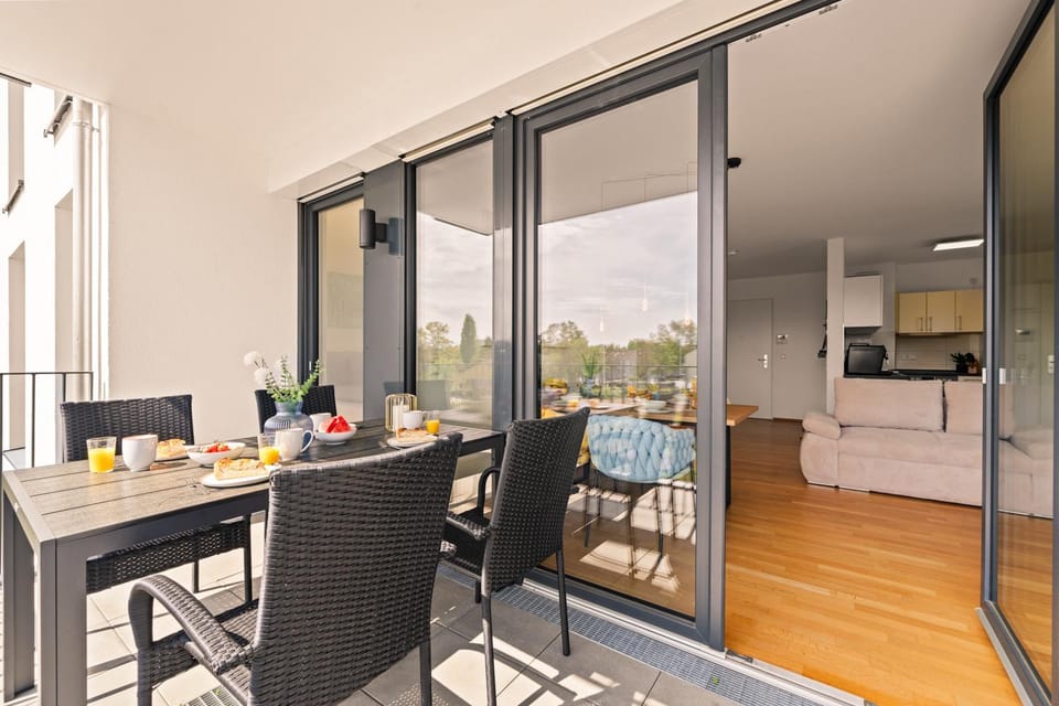 View (from property/room), Balcony/Terrace