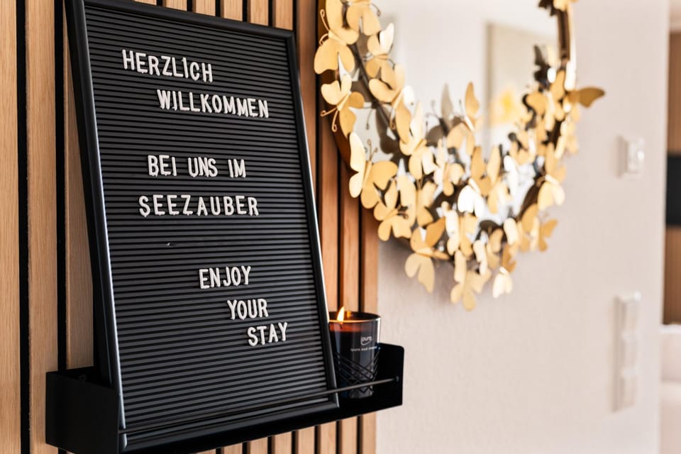 Property logo or sign, Logo/Certificate/Sign, Text overlay