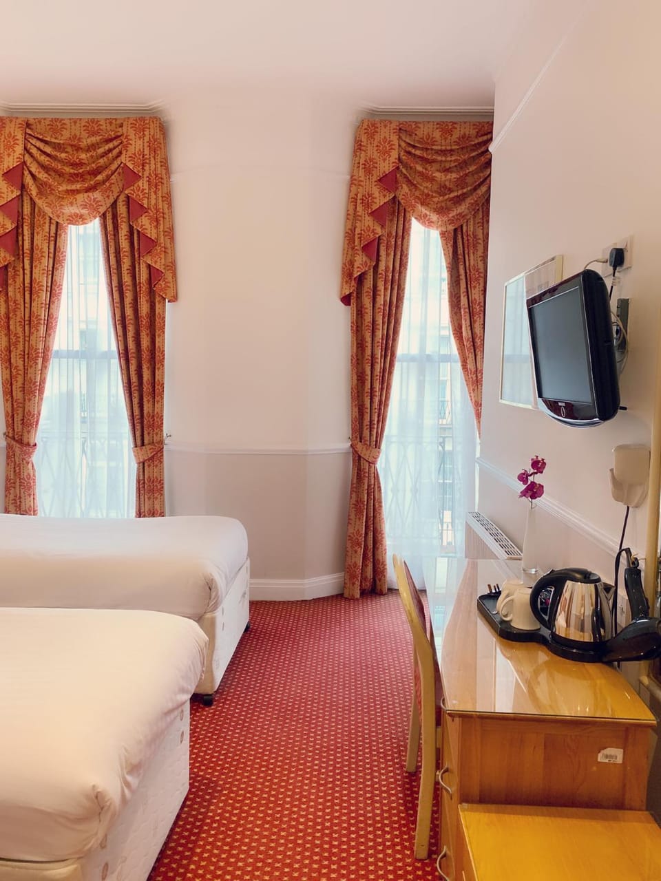 TV and multimedia, Photo of the whole room