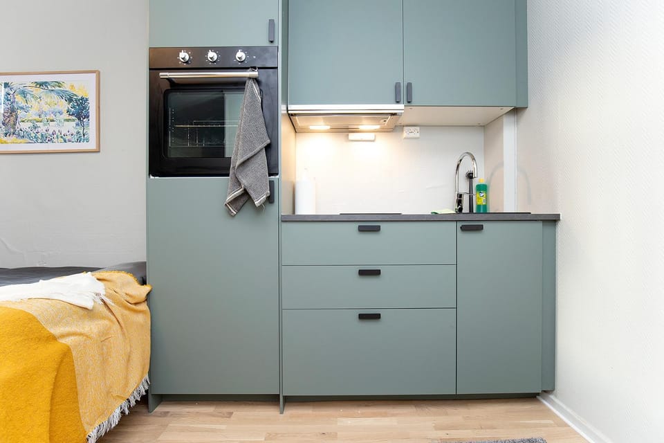 Kitchen or kitchenette, pet friendly, stove