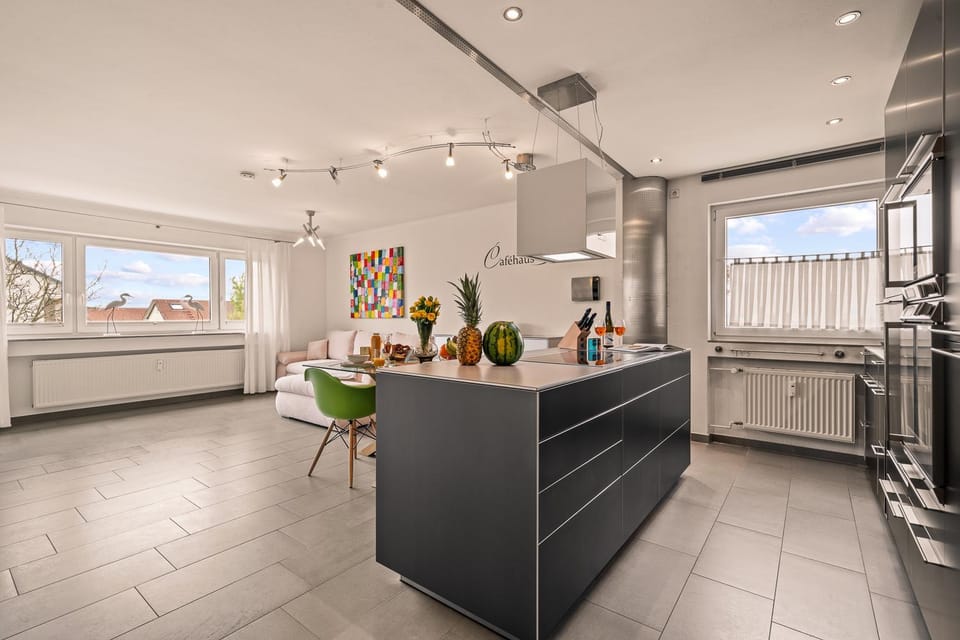 Kitchen or kitchenette, Food, dishwasher, oven, stove