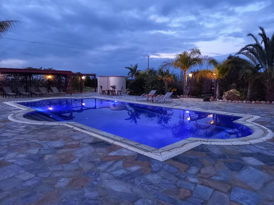 Night, Swimming pool