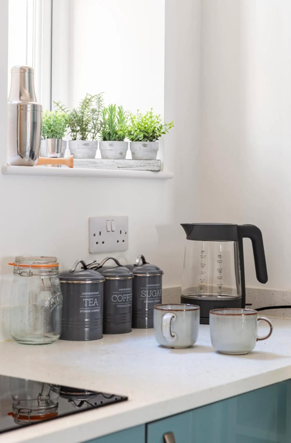 Coffee/tea facilities