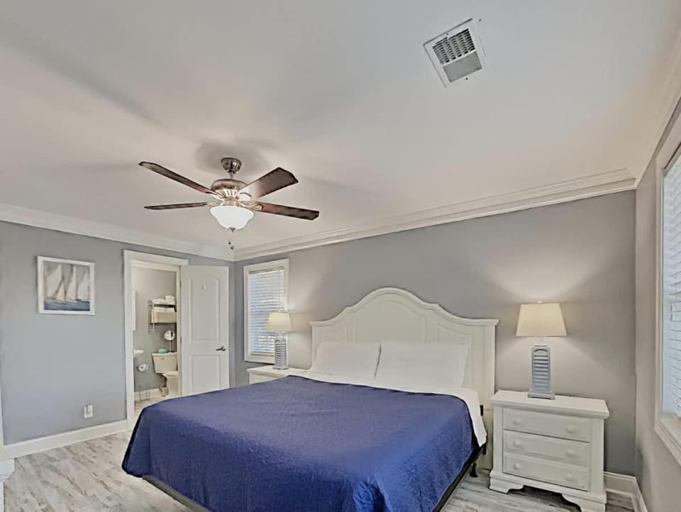 Lovely Updated Vacation Home*POOL* 3 BR*P138 House in North Myrtle Beach
