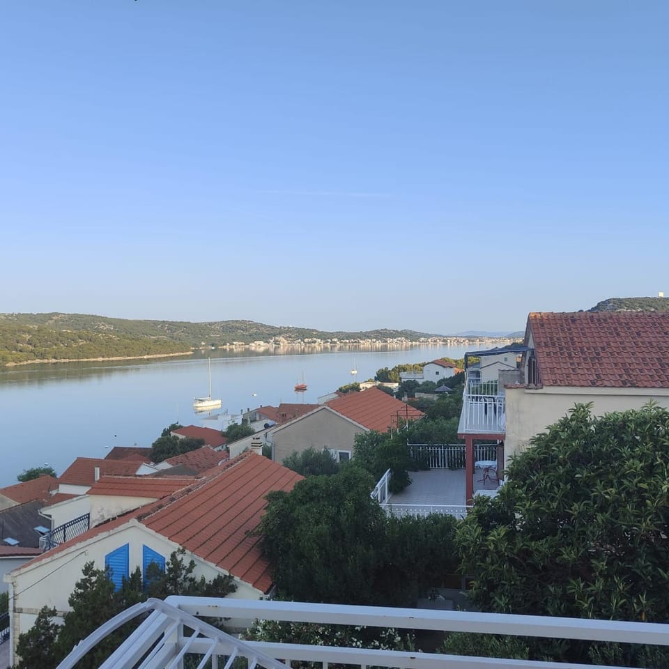 Day, Natural landscape, Balcony/Terrace, Sea view