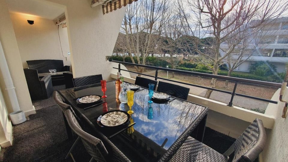 La Plage du Golf double terrasse 2 chambres Piscine WIFI - ROSSIconciergerie - Linge inclus Apartment in La Grande-Motte