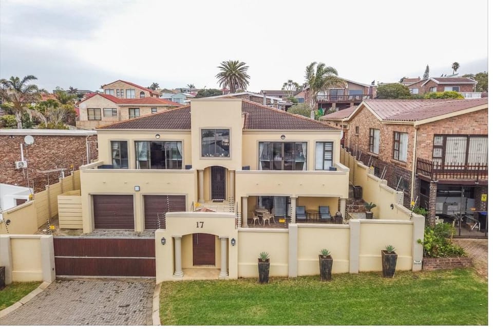 17 Villa Leadwood Villa in Eastern Cape