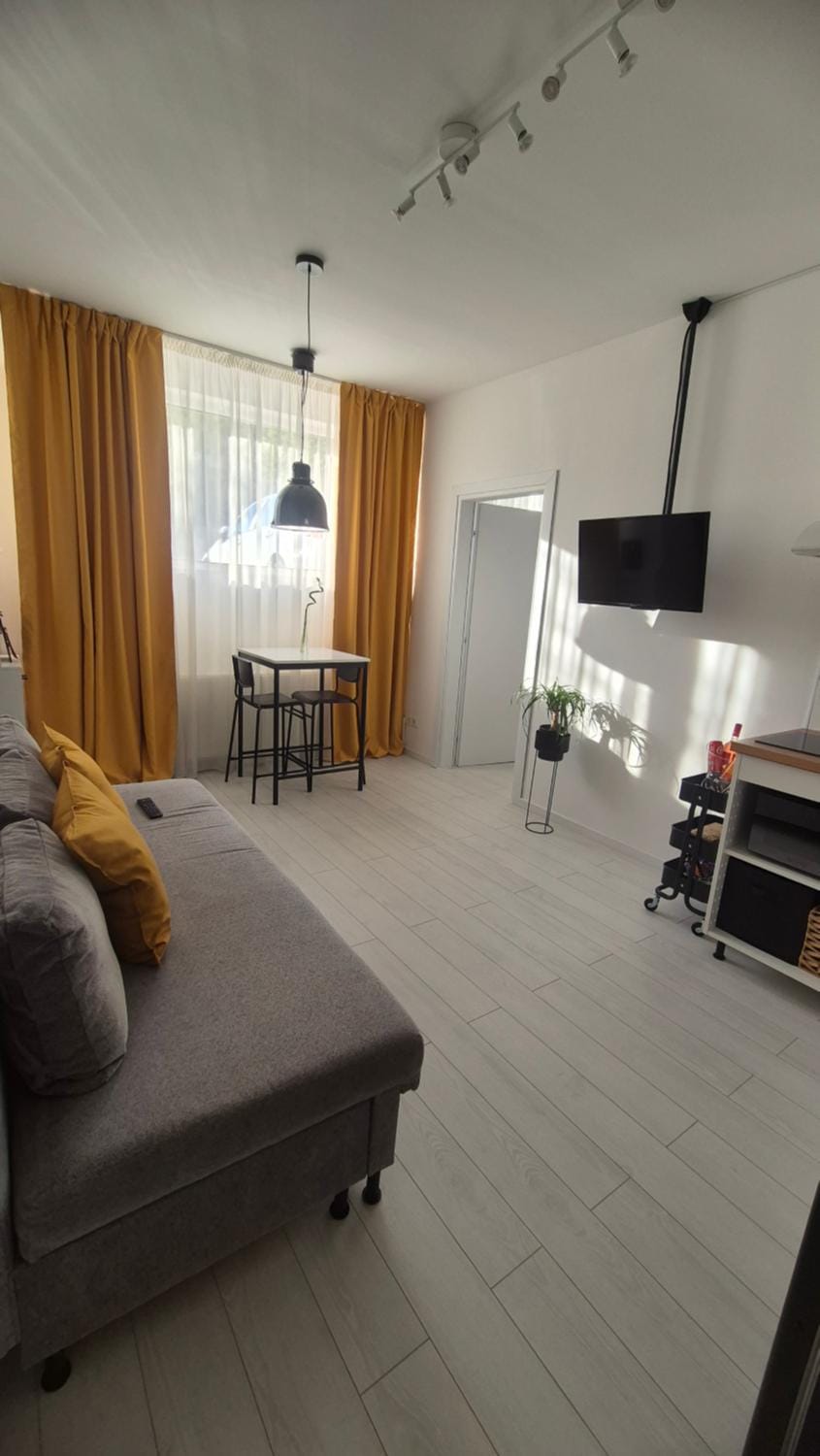 Moon Studio Apartment in Bucharest