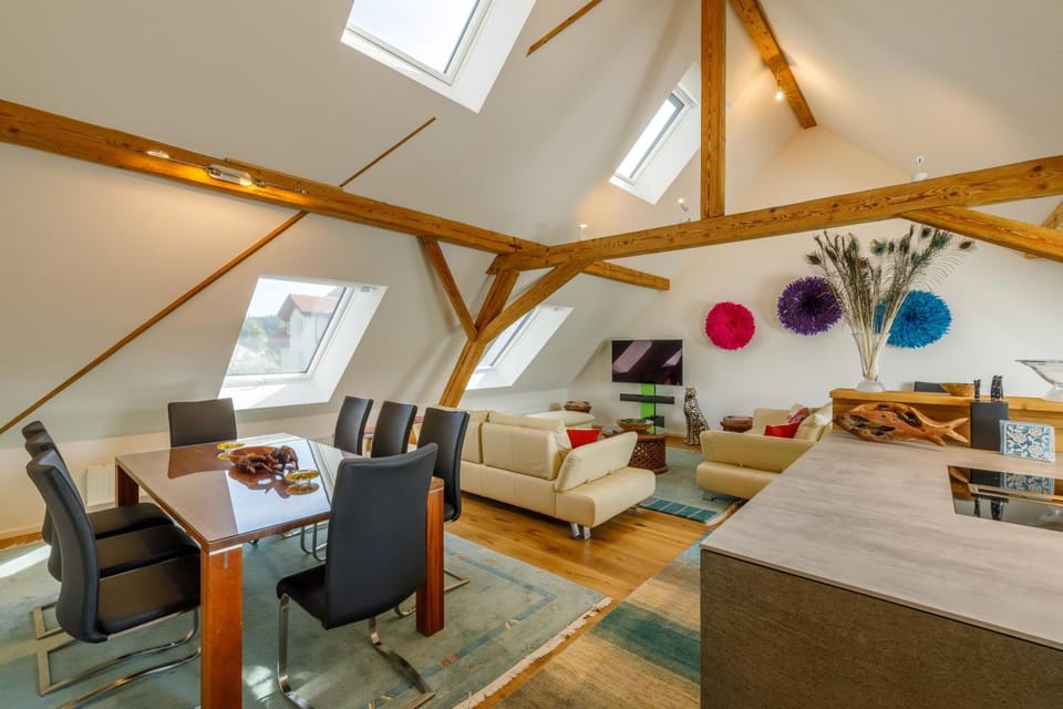 Living room, Seating area, Dining area