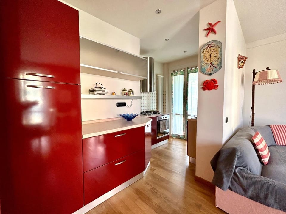 Kitchen or kitchenette, stove, kitchen