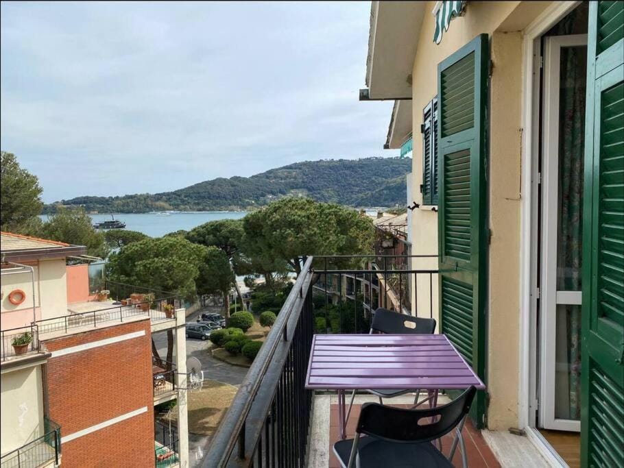 Property building, View (from property/room), Balcony/Terrace, Sea view