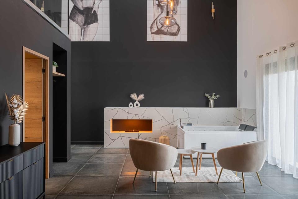 Balcony/Terrace, fireplace