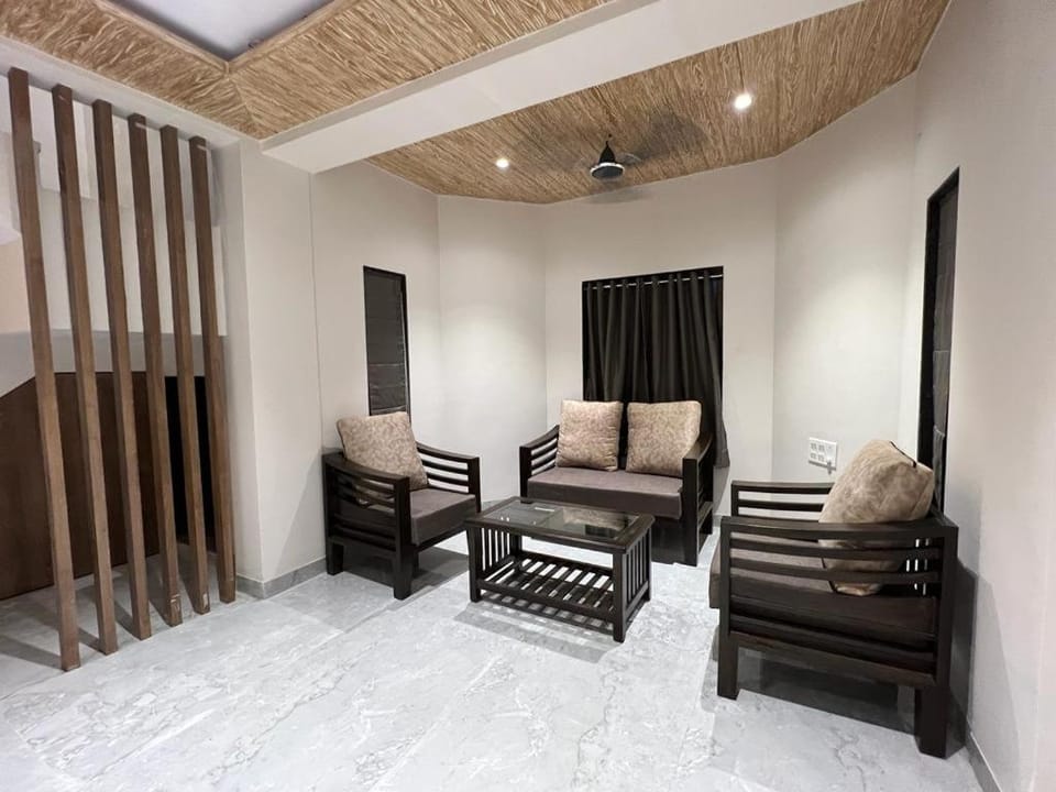 Woodrose villa mahabaleshwar Villa in Maharashtra