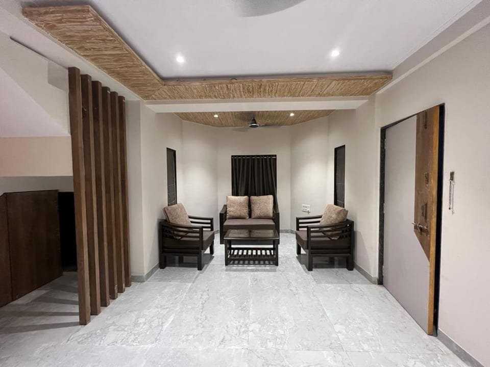 Woodrose villa mahabaleshwar Villa in Maharashtra