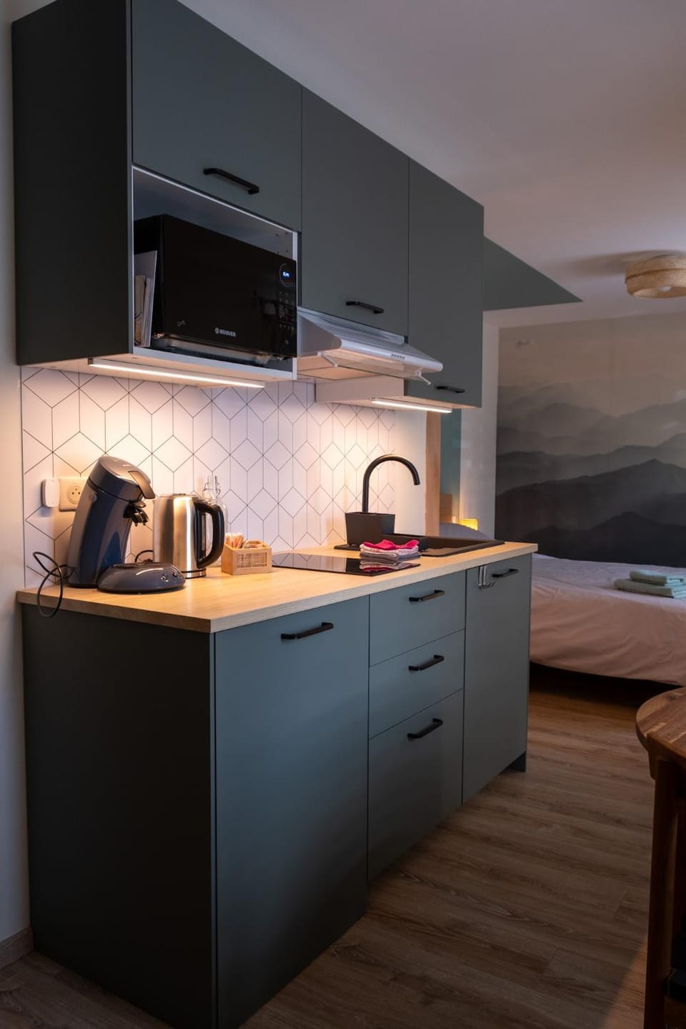 Kitchen or kitchenette