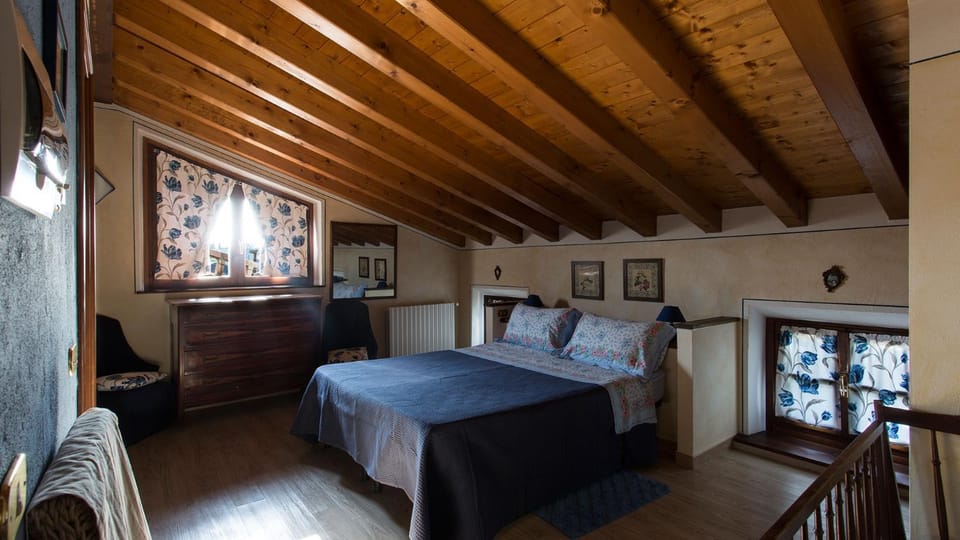 Agriturismo Ai Vigneti Farm Stay in Province of Brescia