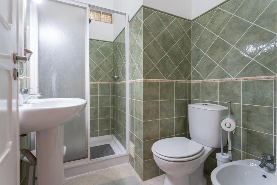 Blife Faya private rooms Vacation rental in Faro