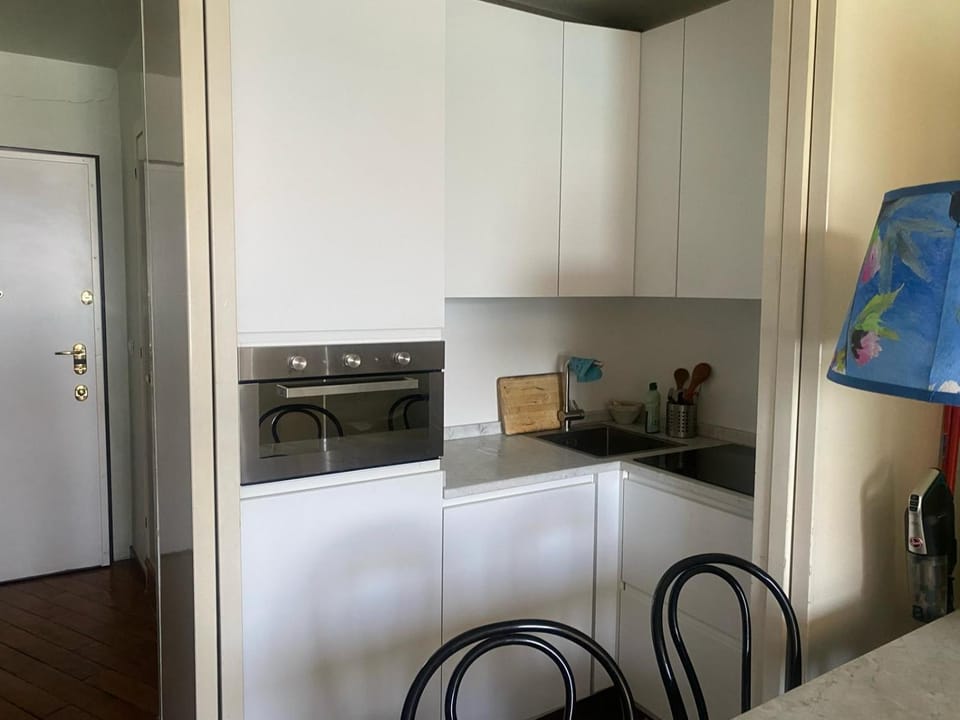 Kitchen or kitchenette, Dining area, pet friendly