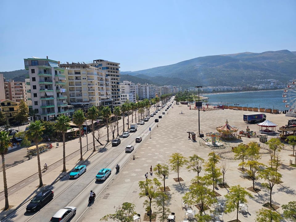 Holiday 2-Bed Apartment SeaView Apartment in Vlorë