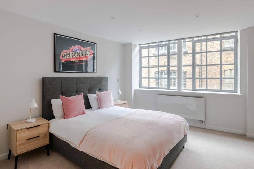 Farringdon 3-Bed - 2 En-Suites - Lift - Sleeps 8 Apartment in London Borough of Islington