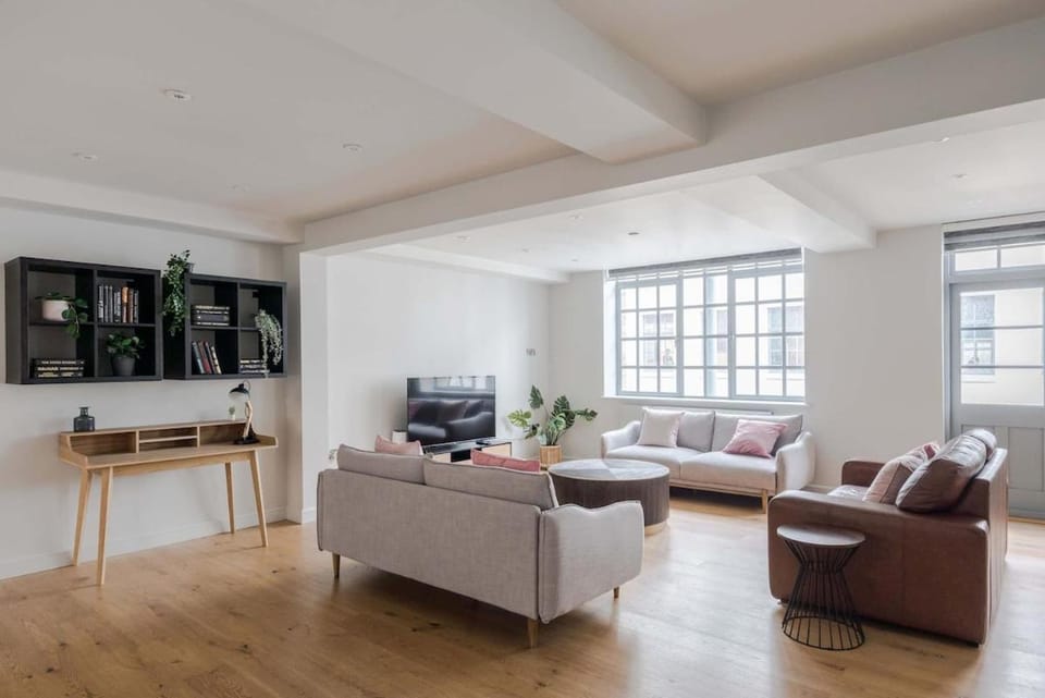 Farringdon 3-Bed - 2 En-Suites - Lift - Sleeps 8 Apartment in London Borough of Islington