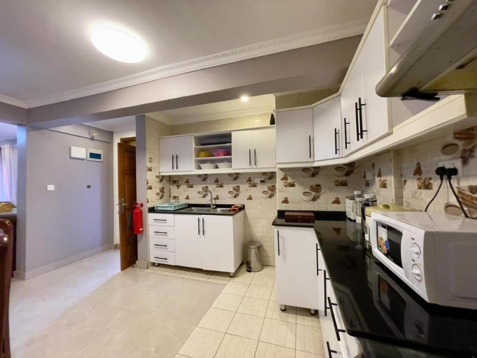 minibar, pet friendly, storage, acessibility