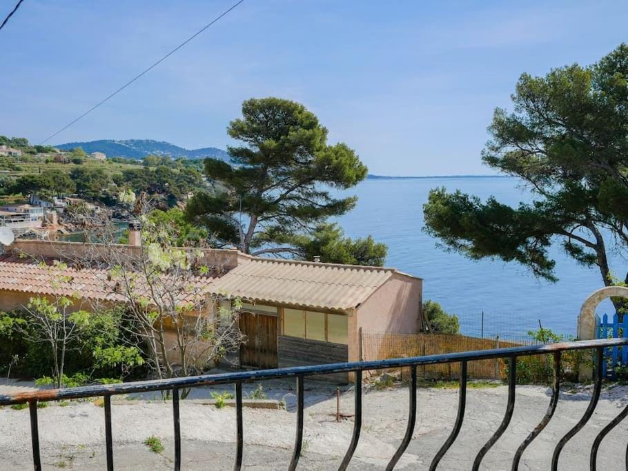 Maison bord de mer vue exceptionnelle avec accès privé House in French Riviera