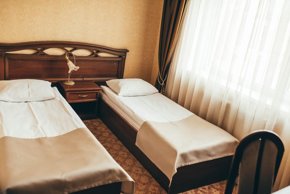 Bed, cot, bunk bed
