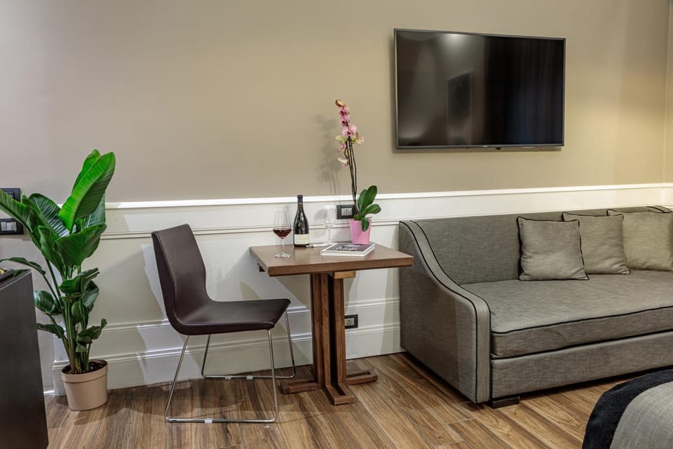 TV and multimedia, Seating area