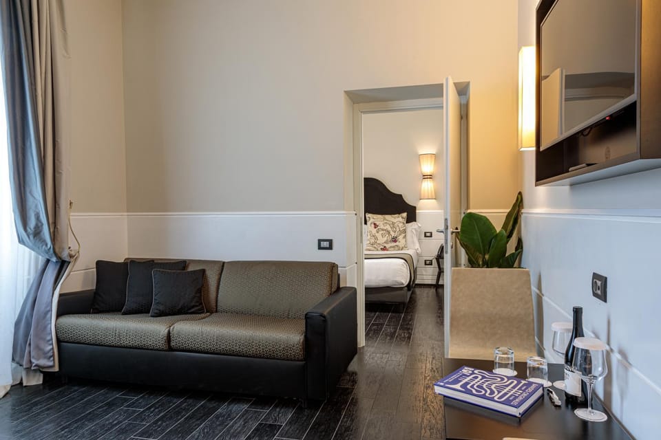 Bed, Living room, Seating area
