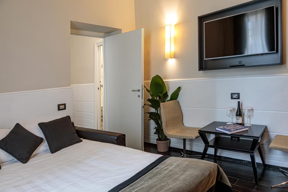 Bed, Photo of the whole room