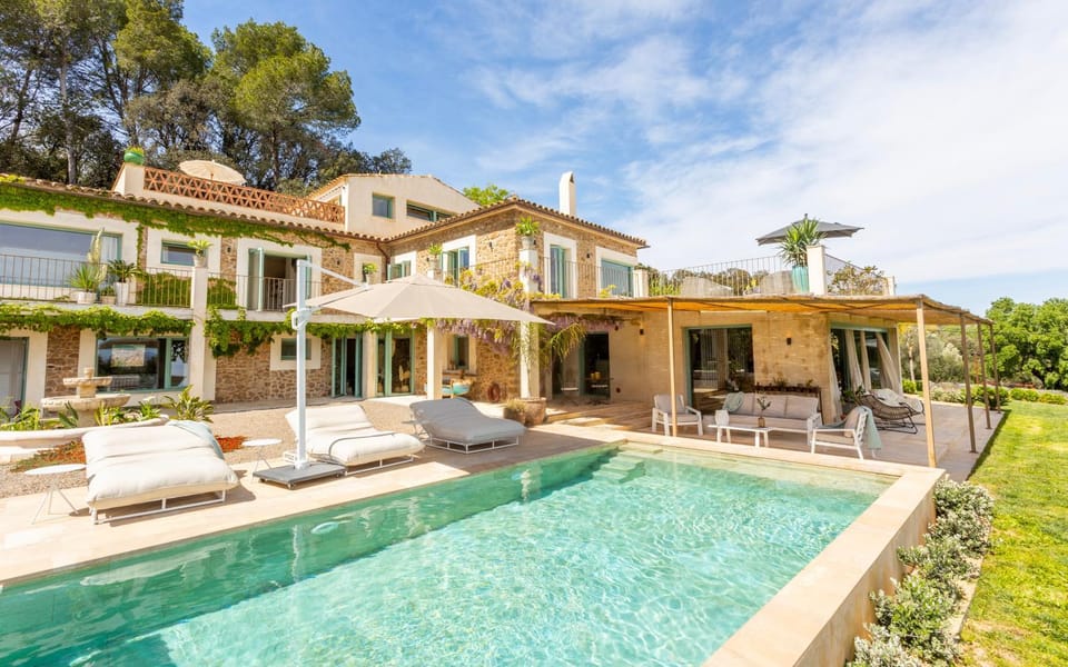 Property building, Day, Natural landscape, Garden, Garden view, Pool view, Swimming pool, sunbed