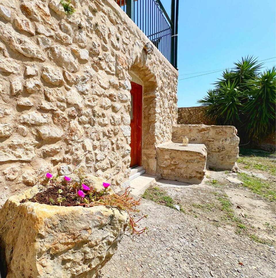 Leonidas' Guest House House in Peloponnese Region