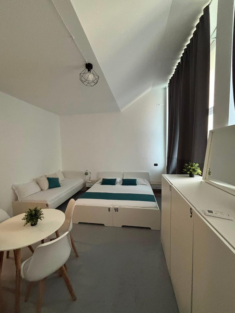 Classbnb - 4 camere in zona Stazione Centrale Bed and Breakfast in Milan