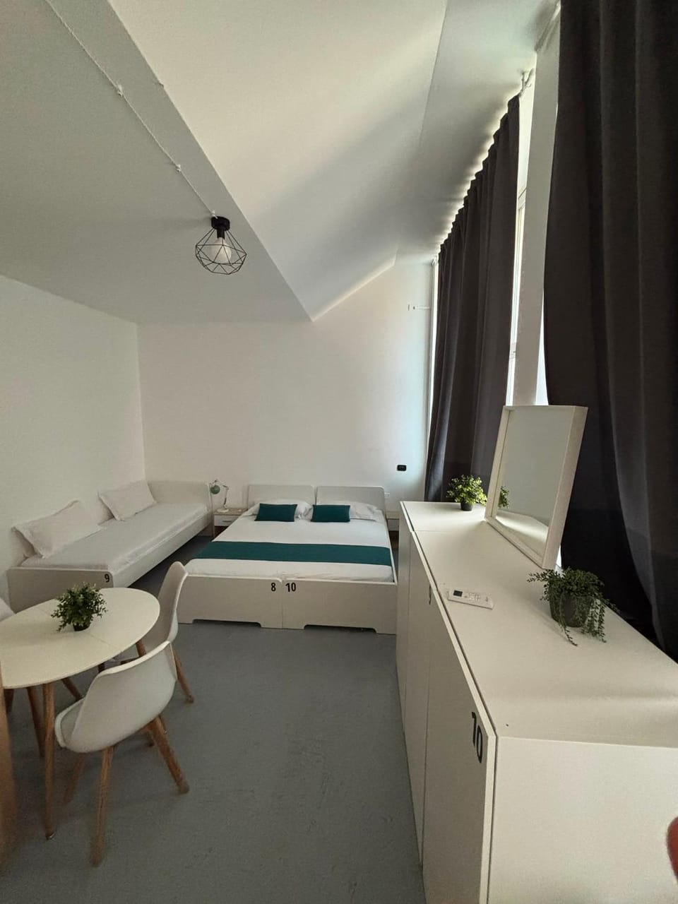 Classbnb - 4 camere in zona Stazione Centrale Bed and Breakfast in Milan