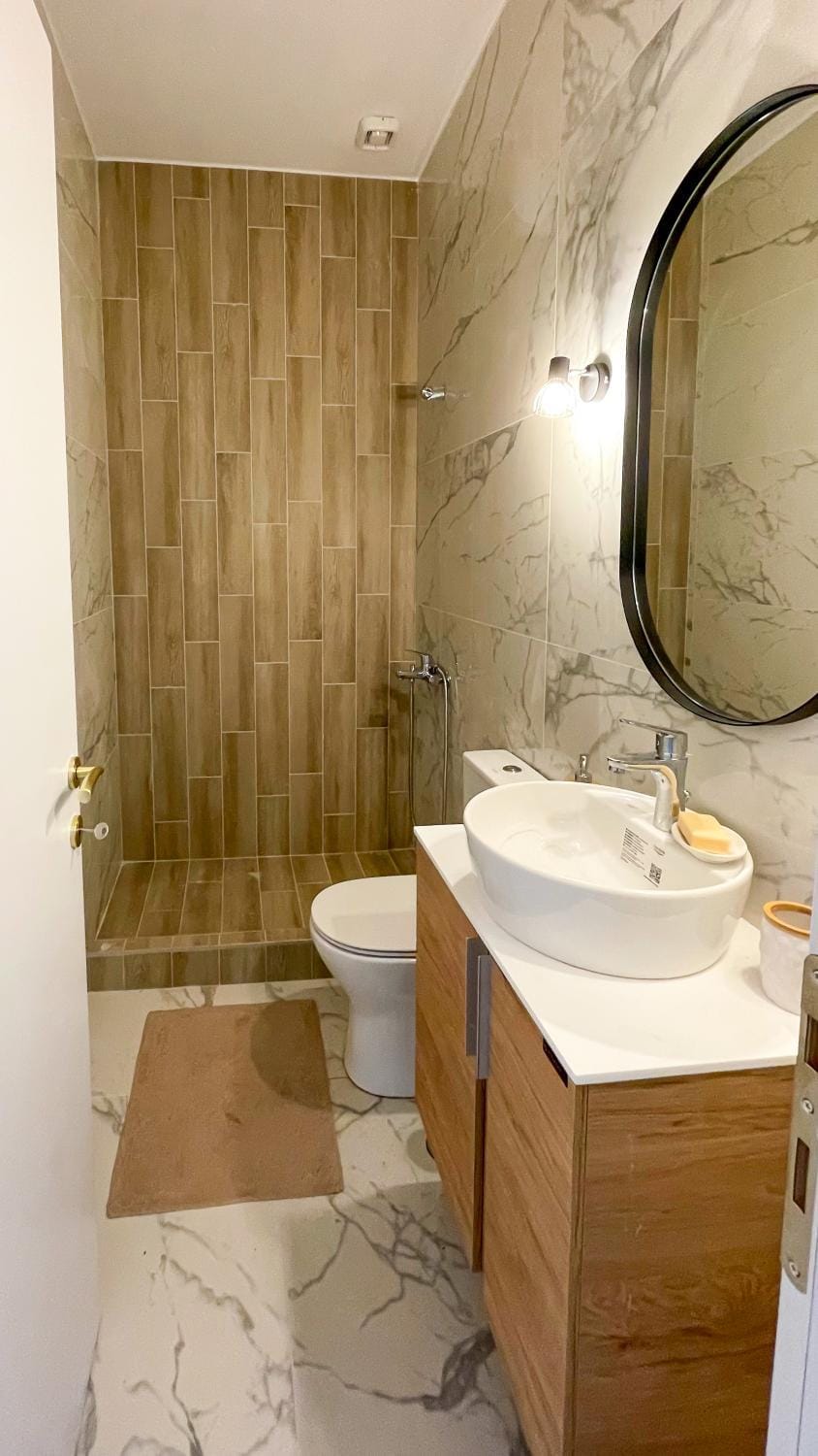 Shower, Toilet, Bathroom