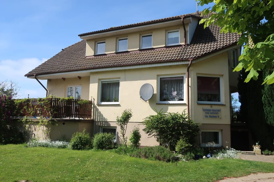 Property building, Garden, Garden view