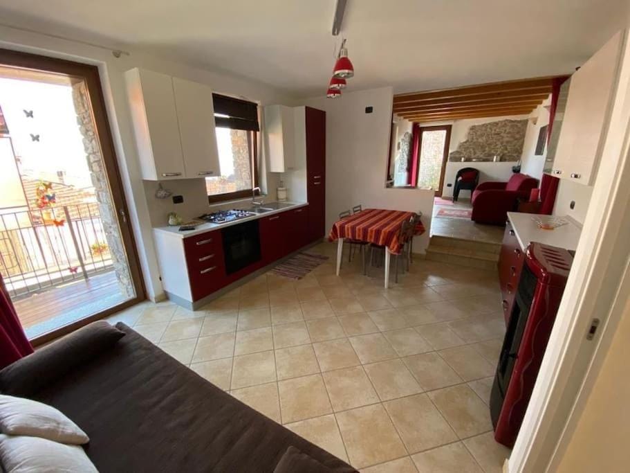 Kitchen or kitchenette, Living room