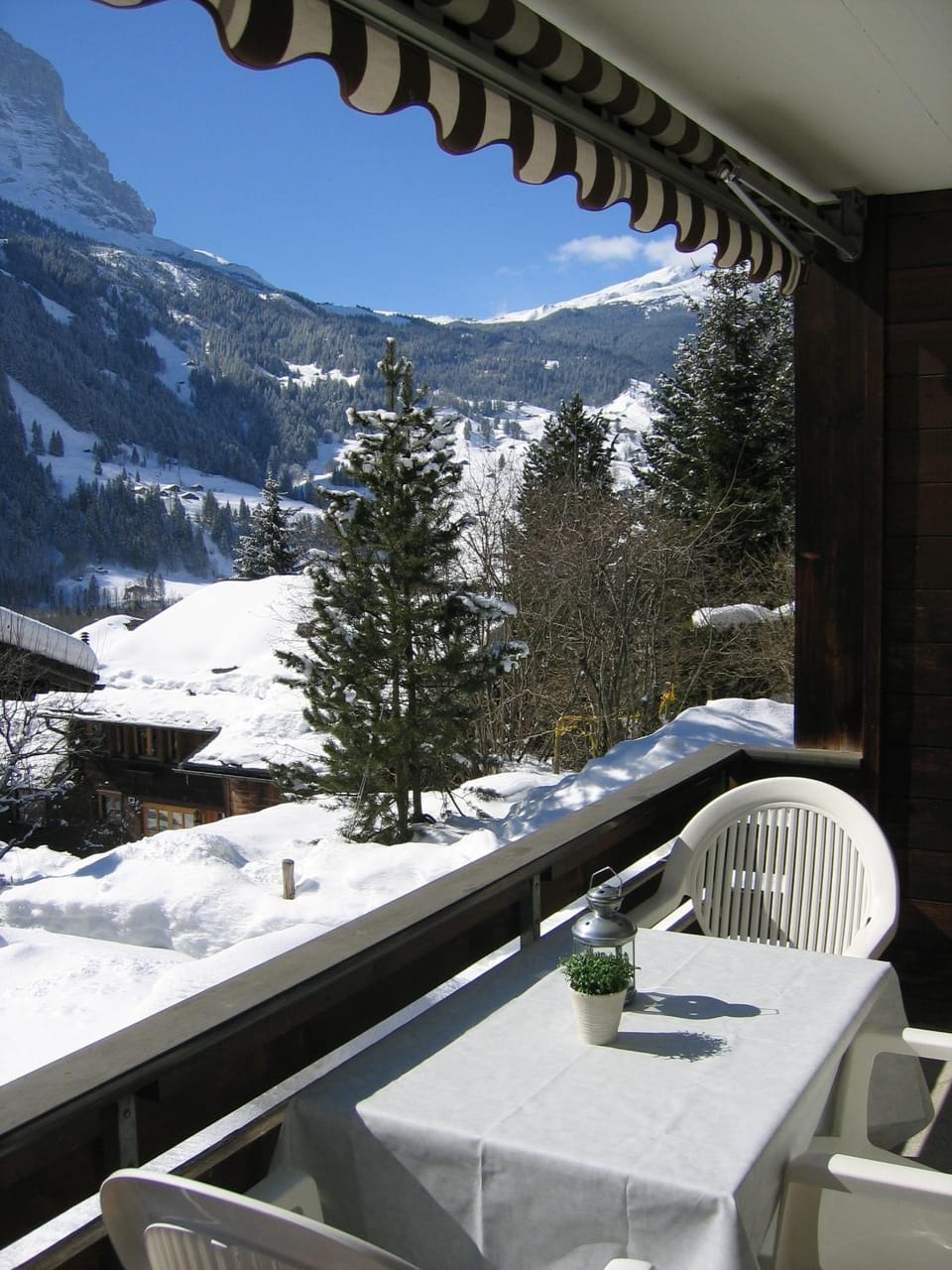 Day, Winter, Balcony/Terrace, Mountain view