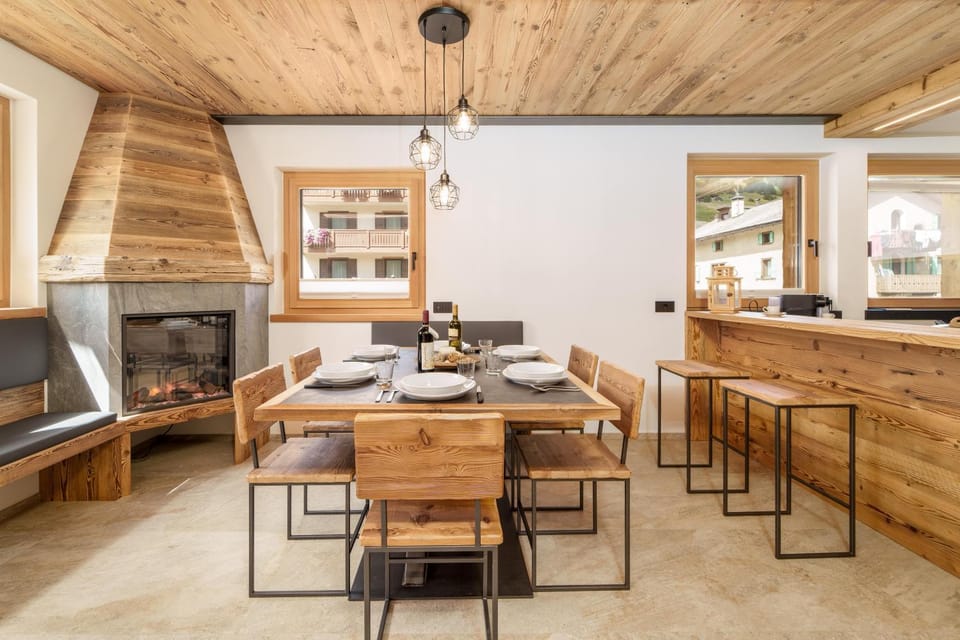 Property building, Kitchen or kitchenette, Living room