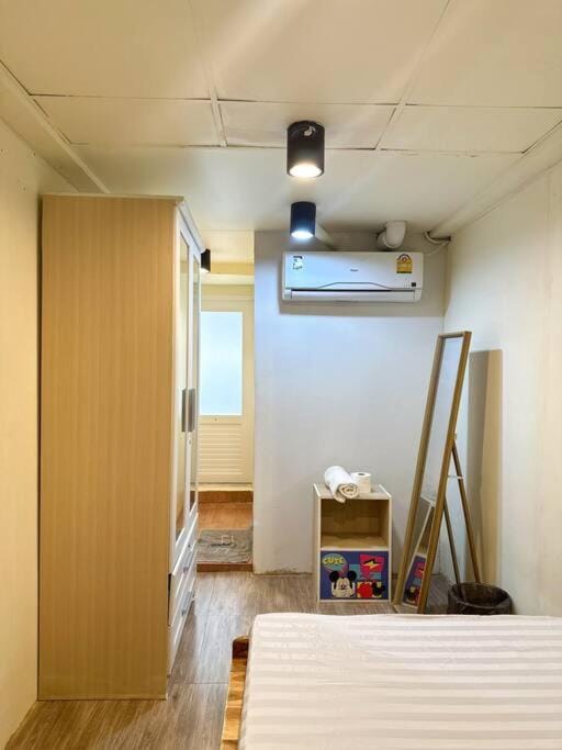 Chubby 5 Room 3 Apartment in Bangkok