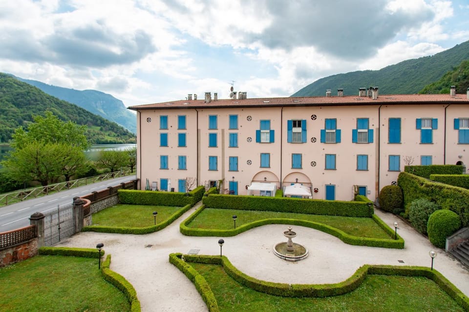 Relax in piscina sul lago Endine Apartment in Province of Brescia
