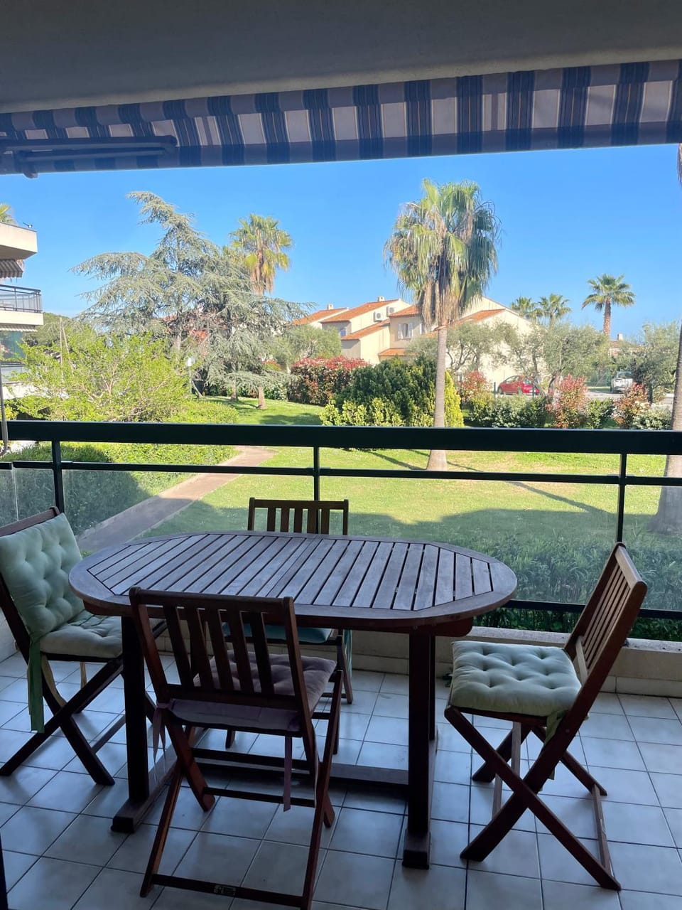Joli appartement avec piscine Apartment in Antibes