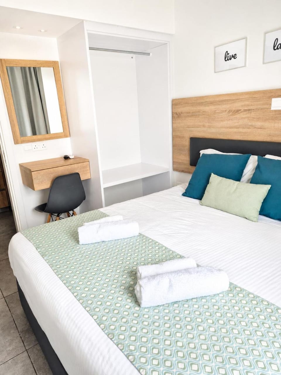 Bed, furniture, towels, towels