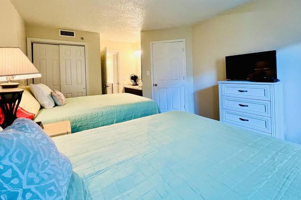 *Awesome View & Updated*QUIET Cabana Section*Pools Apartment in Myrtle Beach