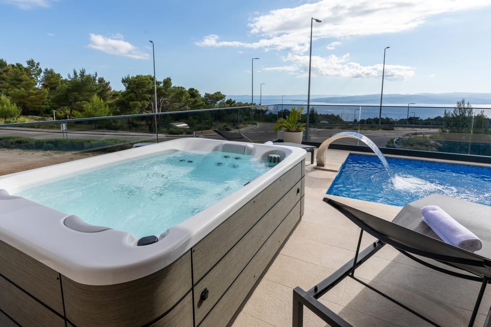 Natural landscape, Hot Tub