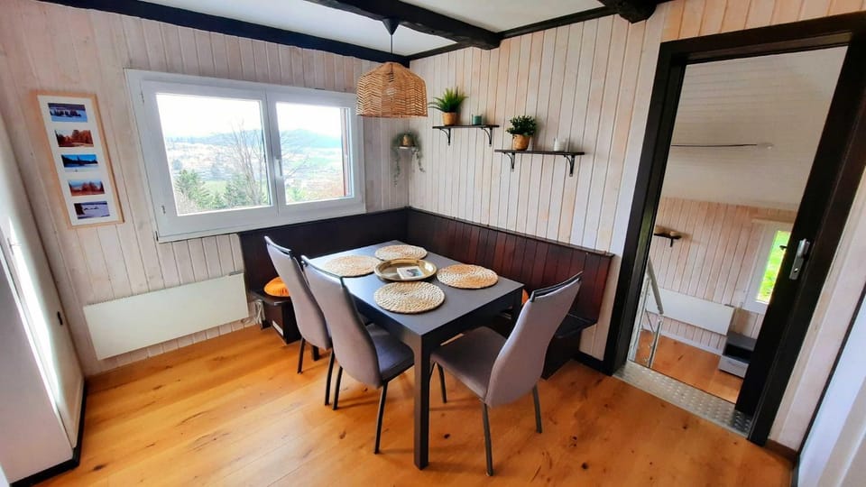 Chalet Idylka House in Canton of Bern (Region)